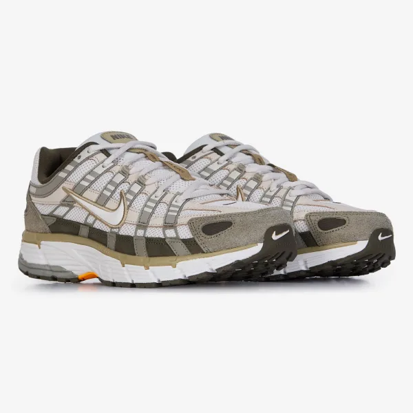 ZAPATILLAS NIKE P-6000 COLOR MARRÓN CLARO Y NEGRO, TALLA 9.5 HOMBRE