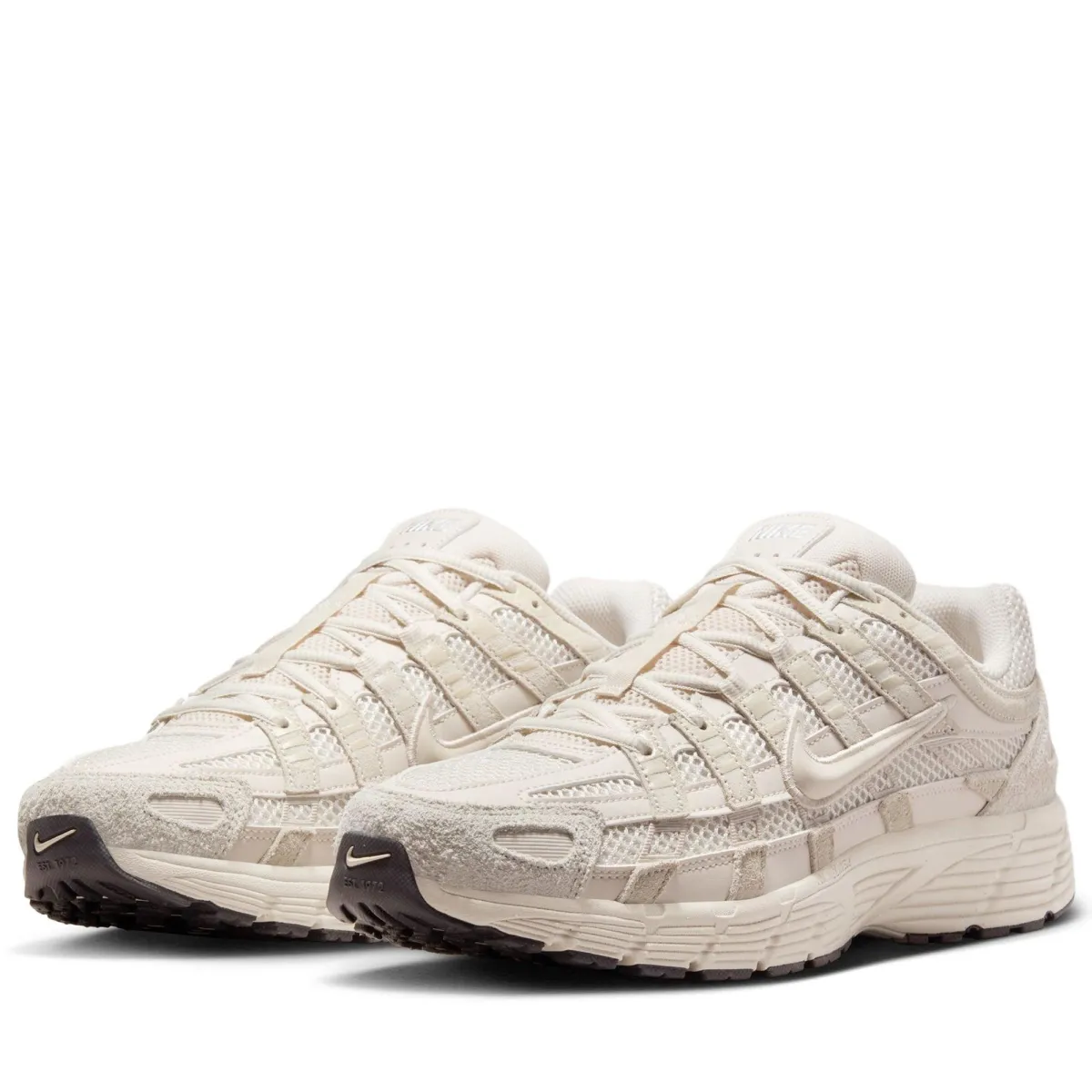 NIKE P-6000 SE PARA HOMBRE- BEIGE/NEGRO